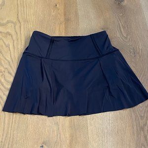 Lululemon Tennis/Workout Skirt Size 4